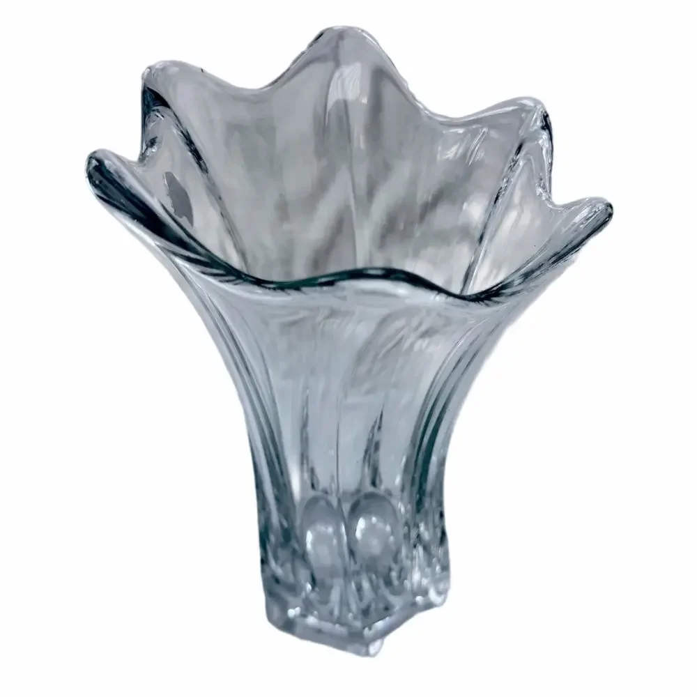 Sullivan 24% PbO Lead Crystal Vase Handcrafted in Poland Art Decor EUC